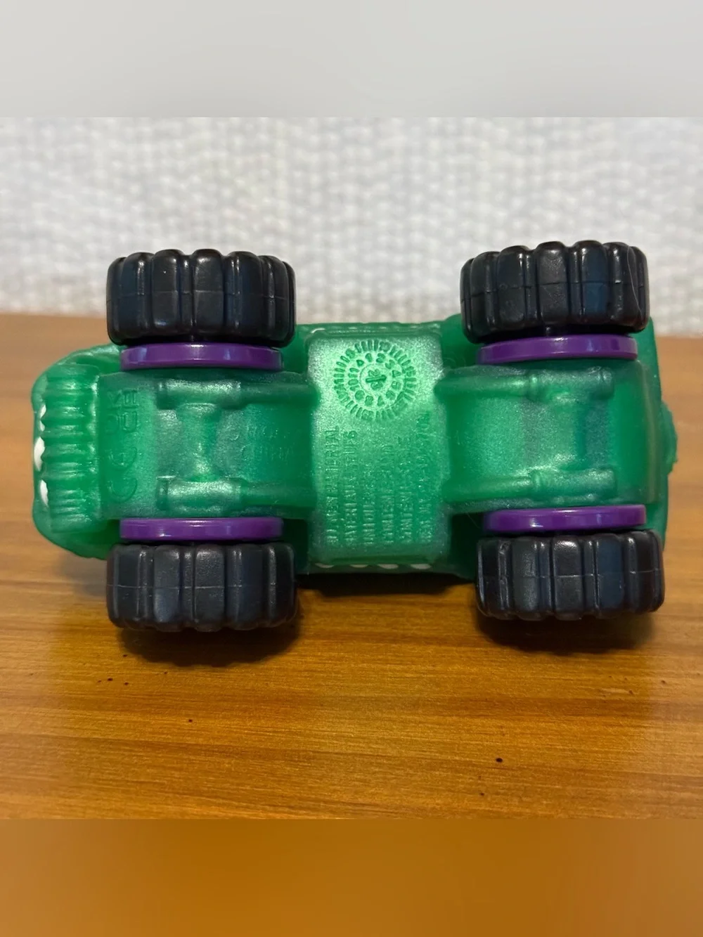 Heroes of Goo Jit Zu Goo Rumble Rock Jaw Green Car
